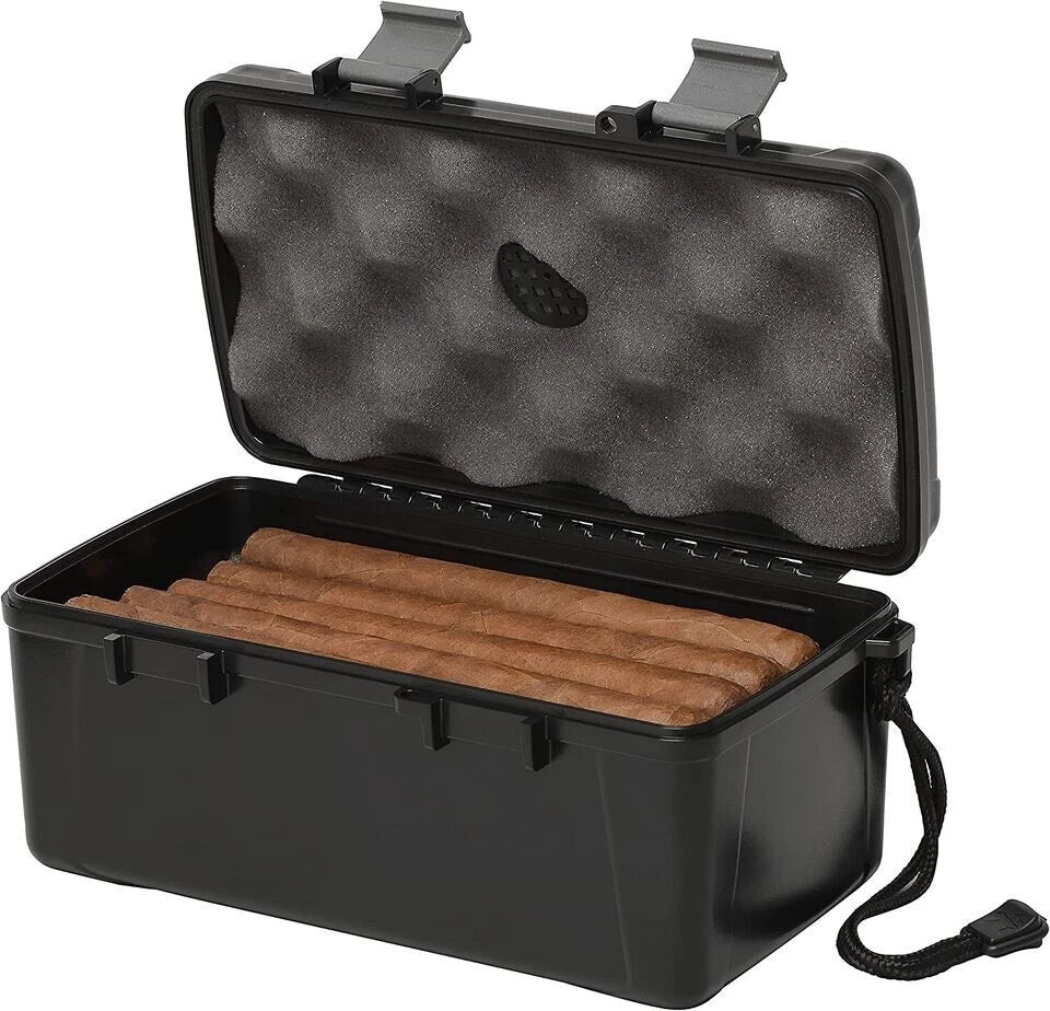 XIKAR® Cigar Travel Case (15 cigar capacity)